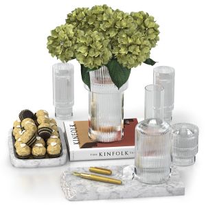 Decoration Set With Green Hydrangea