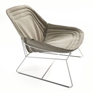 Chapeau Armchair By Varaschin