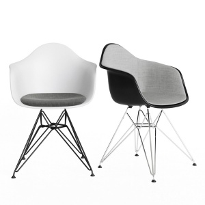 Eames Plastic Armchair Dar Vitra