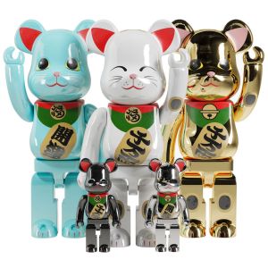 Bearbrick / Maneki Neko