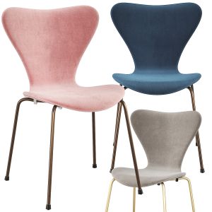 Fritz Hansen Series 7 Chair Arne Jacobsen