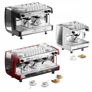 Casadio Undici Coffee Machines With Croissants