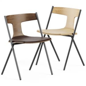 Quadra Chair With Cushion By Viccarbe