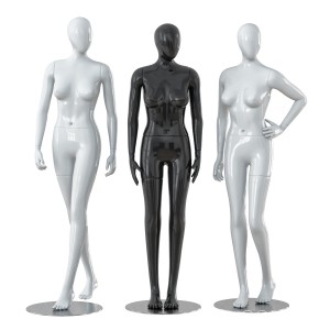 Three Faceless Female Mannequins 28