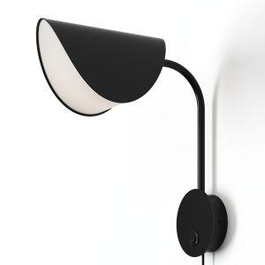 Veska Valaisin Gronlund Wall Lamp